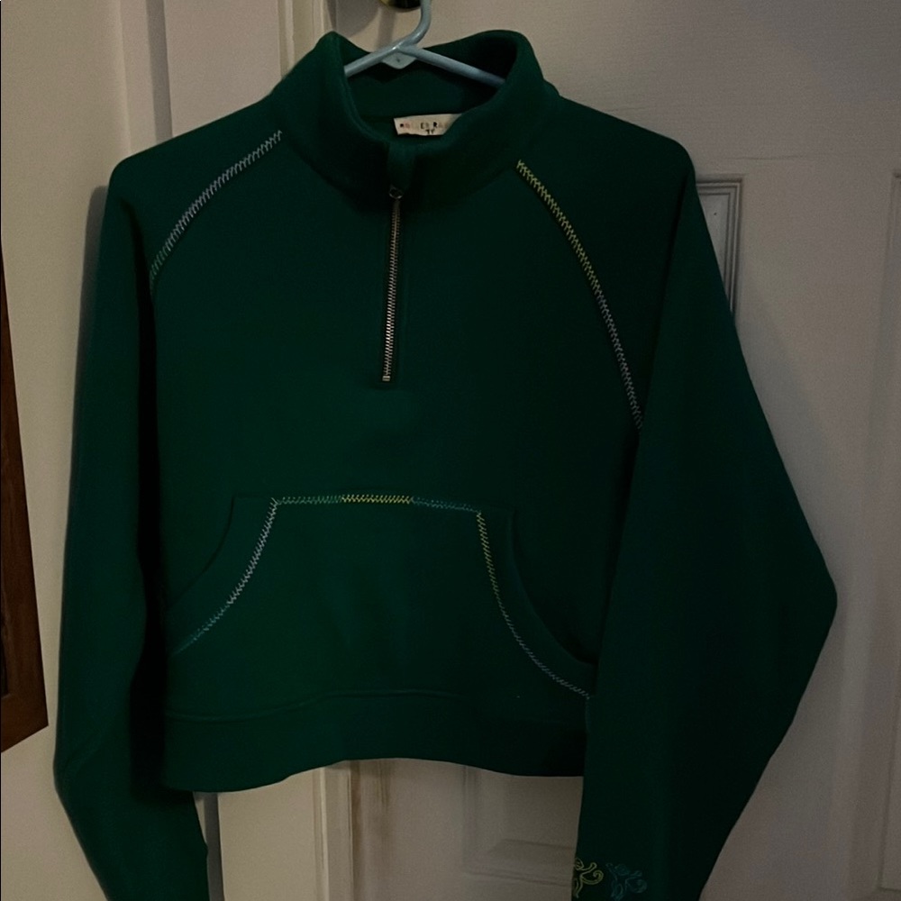 Chic Green Quarter-Zip Pullover